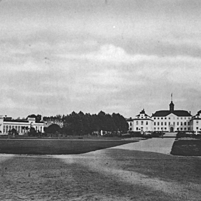 Solb 1998 4 5 - Orangeriet och Ulriksdals slott