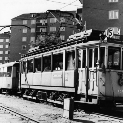 Solb 1978 97 333 - Spårvagn linje 15 vid Näckrosen, Råsunda