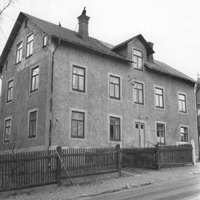 Solb 1978 16 106 - Villa