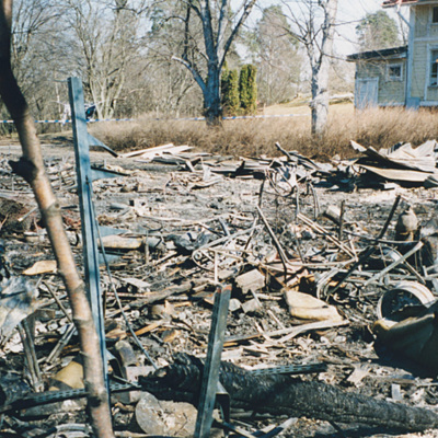 Solb U 1996 3 2 - Efter branden vid Överjärva gård
