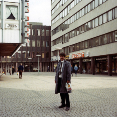 Solb 2012 21 04 - Bibliotekstorget i Solna Centrum, 1984