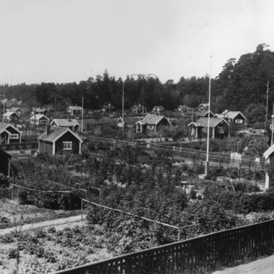 Solb 1988 58 4 - Koloniträdgården vid Ålkistan