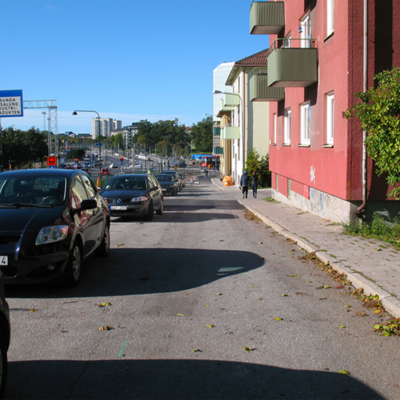 Solb 2014 17 31 - Krutshusbacken mot Solnavägen