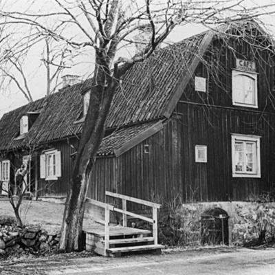 Solb 1999 13 30 - Gårdshus