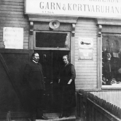 Solb 1978 25 18 - Johan Sjöbergs Garn & Kortvaruhandel, Hagavägen 15