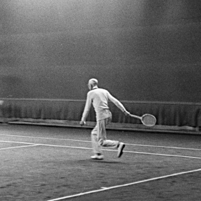 Solb 1988 44 115 - Spel i tennishallen, 1947
