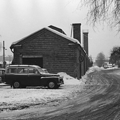 Solb 1981 25 142 - Spårvagnshall i Råsunda