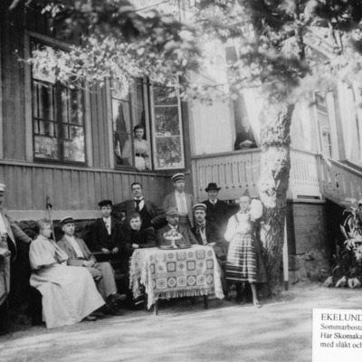 Solb 2011 09 06 - Familj vid Ekelund, 1895