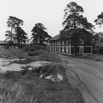 Solb 1996 19 11 - Statarlänga vid Överjärva gård