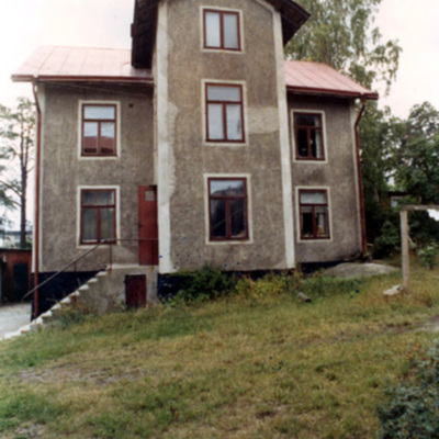 Solb 1994 3 122 - Villa