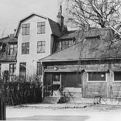 Solb 1981 20 31 1 - Livsmedelsaffär på Blomgatan 20, 1960