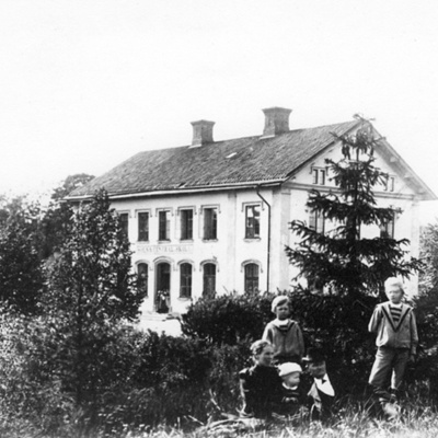 Solb 1978 11 6 - Barn vid Centralskolan, 1893