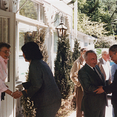 Solb 1997 22 320 - Kinas ambassadör Wu Jiagan på besök