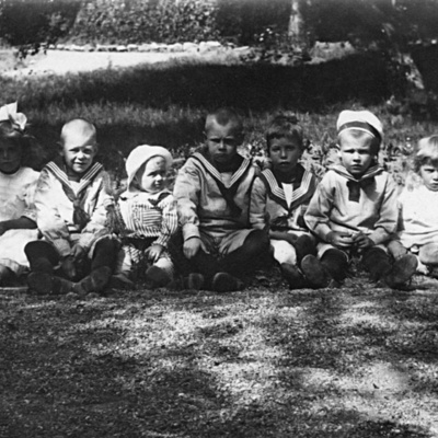 Solb 2001 12 40 - Barn från Fjällnäs, 1916