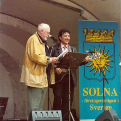 Solb 2002 4 70 - Runo Ahlkvist på Stadens dag