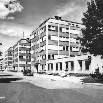 Solb 2001 11 211 - Stadshus och postkontor på Solnavägen