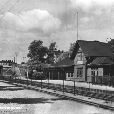 Solb 1980 35 2 - Järnvägsstationen i Huvudsta
