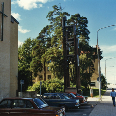 Solb 1996 16 70 - Kyrka