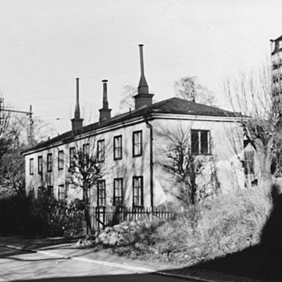Solb 1981 25 143 - Karlbergs värdshus