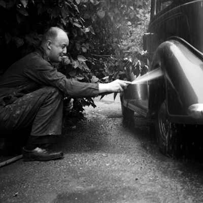 Solb 2017 02 17 - Åke Willner tvättar bilen