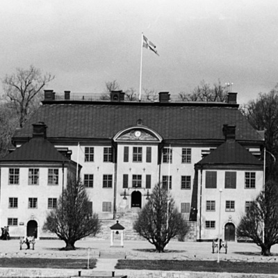 Solb 1988 60 5 - Karlbergs slott