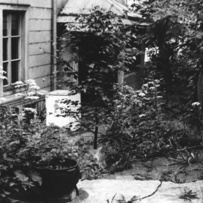 Solb 1988 27 1 - Tomt och trädgård