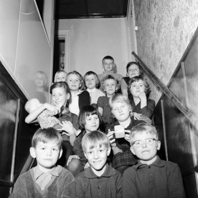 Solb 2012 01 08 - Barn på Skytteholmsgården, 1961