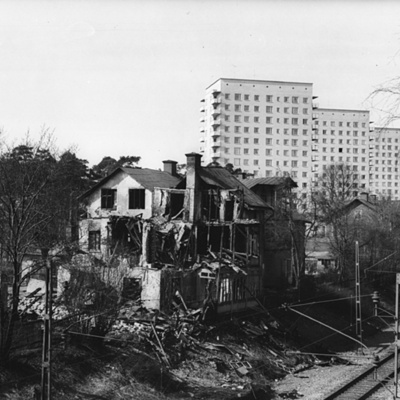 Solb 1987 19 15 - Karlsro efter branden