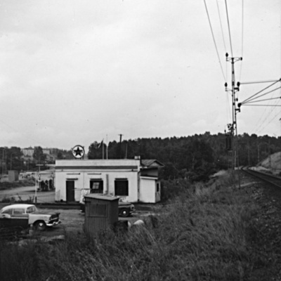 Solb 1981 25 414 - Bensinstation på Solnavägen