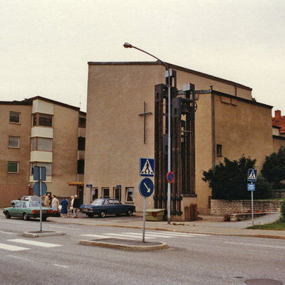 Solb 1996 16 76 - Löftets kyrka på Storgatan
