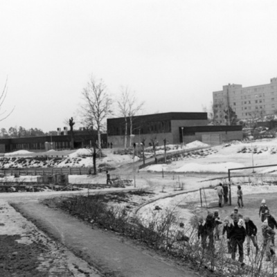 Solb 1997 22 34 - Fridhemsskolan och Hagalundsparken, 1970-tal