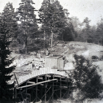Solb 2019 11 14 - Byggarbete vid viadukten i Råsunda