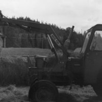 Sobb G01012 - Traktor