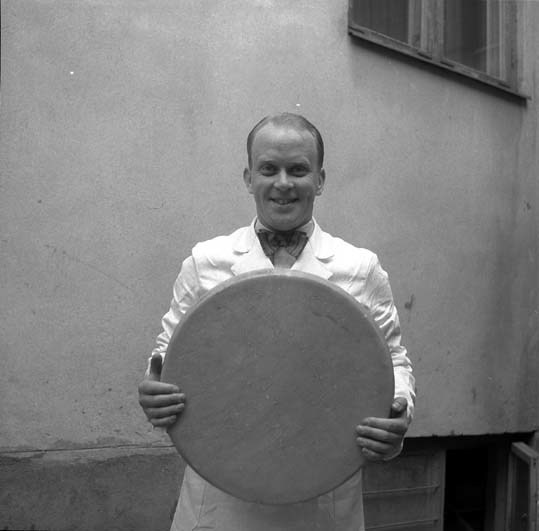 Bilden visar Birger Thunberg som på 1960-talet,...