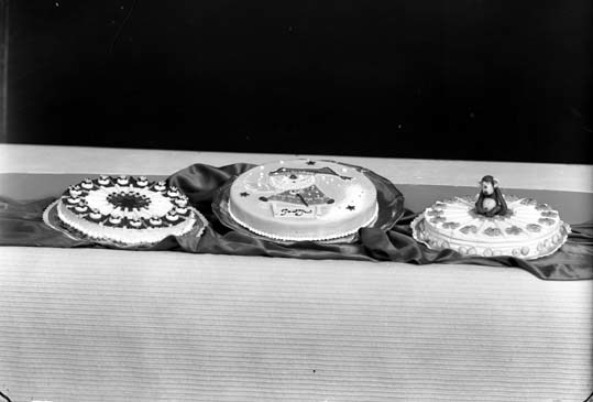 Gesällprov med tre tårtor från Lennarts kondito...