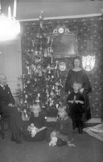 Familjen Rosenlöf i hemmet, Österlånggatan 16, ...