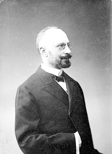 Porträtt av regementsläkare John Nyström.