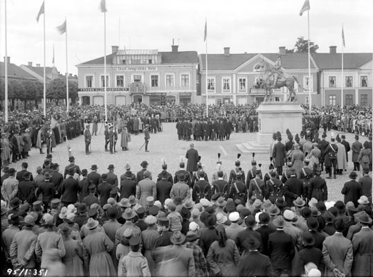 Avtäckning av ryttarstatyn 1929.