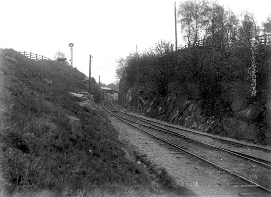 Järnvägsspår, fotot taget från Eksjö där två sp...