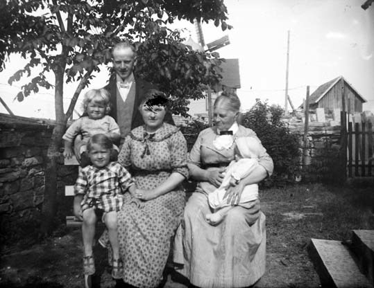 På Öland 1914, vi ser Josef, Manny, Mormor Selm...