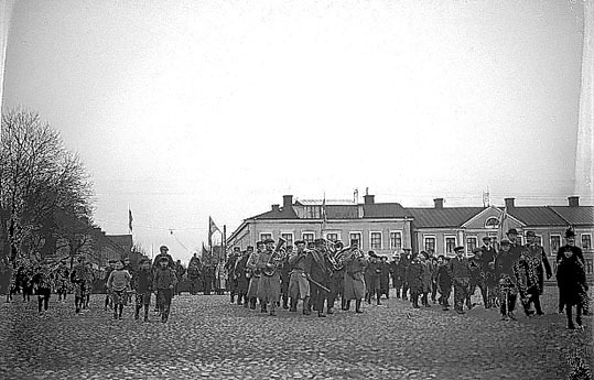 Kalmar regementes intåg i Eksjö 4/11 1914. (I)
