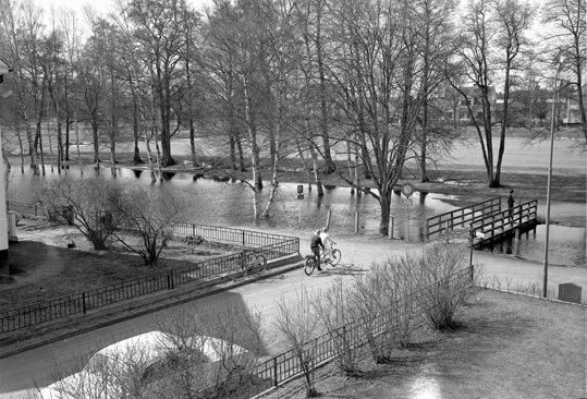 Översvämning av Eksjöån, troligen på 1960-talet...