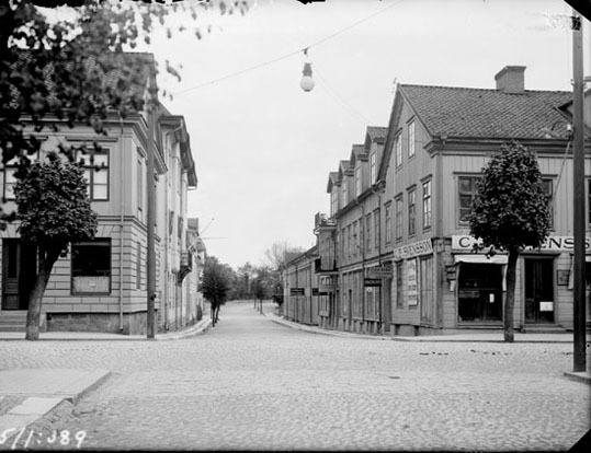 Korsningen S. Storgatan- Nybrogatan.