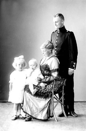 Kapten Brogren familjefoto.