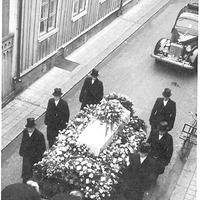Ag P12 4 - Begravningståg